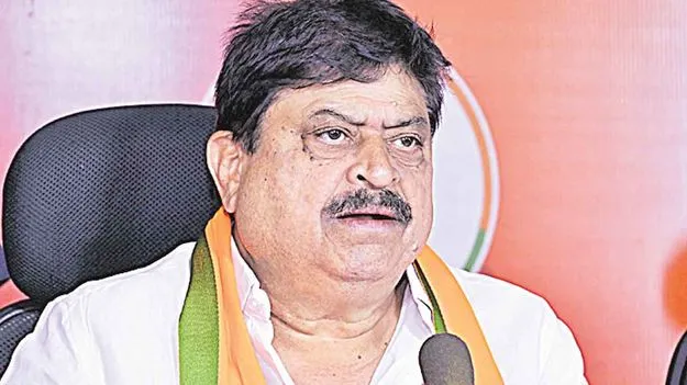 కాంగ్రెస్‌, బీఆర్‌ఎస్‌ మధ్య   ‘అవినీతి’ ఒప్పందం
