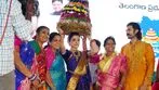 హైదరాబాద్ ట్యాంక్‌బండ్‌పై ఘనంగా సద్దుల బతుకమ్మ సంబరాలు.. ప్రత్యేక ఆకర్షణగా రష్మిక