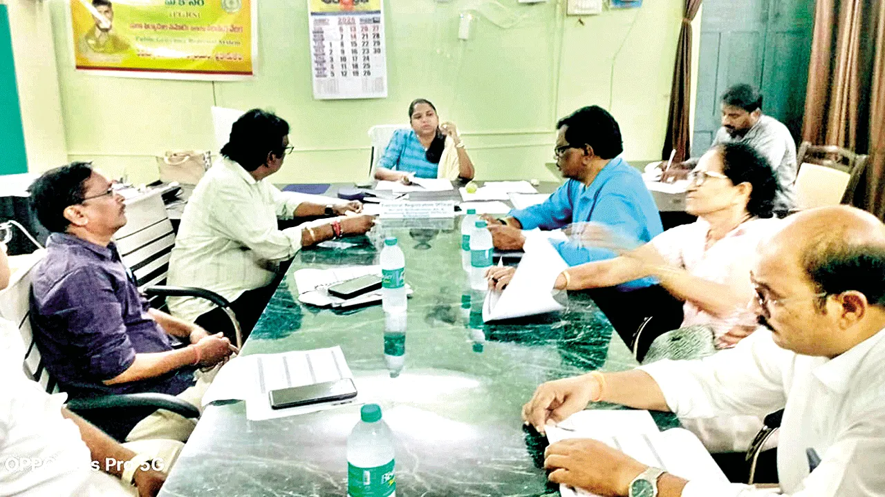 నేటితో ఓటరు దరఖాస్తుల గడువు పూర్తి