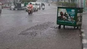 ఏపీలో భారీ వర్షాలు.. 80 ప్రాంతాల్లో 100 మి.మీ.కి పైగా వర్షపాతం..