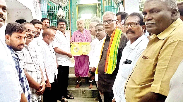 అక్టోబరు 1 నుంచి అర్హులందరికీ కొత్త పింఛన్లు 