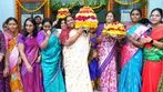 హైదరాబాద్‌లో బతుకమ్మ వేడుకల్లో పాల్గొన్న మంత్రి సీతక్క