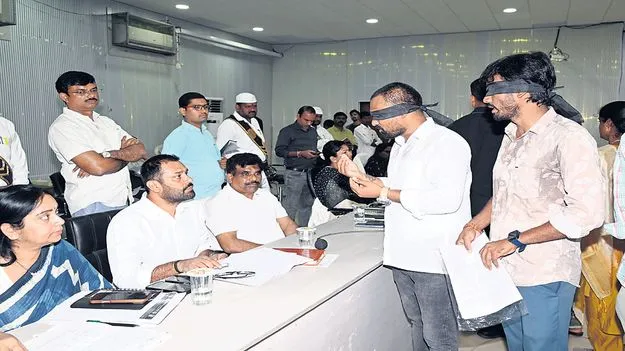 ‘ప్రజావాణి’లో నిరసనలు 