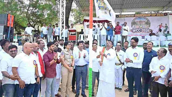 వనపర్తిలో ఛాంపియన్స్ ట్రోఫీ క్రీడా పోటీలు ప్రారంభం