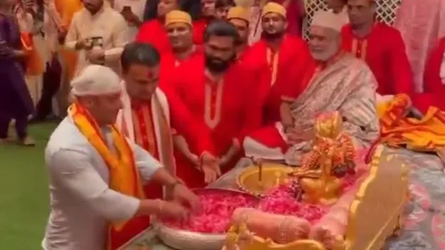 గణపతి పూజలో పాల్గొన్న సల్మాన్ ఖాన్