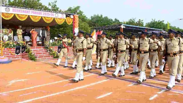 భాకరాపేటలో ఘనంగా పోలీసు కానిస్టేబుళ్ల దీక్షాంత్ పరేడ్