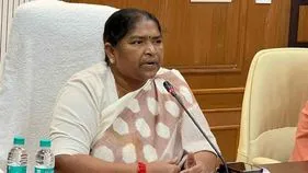 ఎల్‌ నినో నేపథ్యంలో ప్రత్యామ్నాయ తాగు నీటి ఏర్పాట్లకు ప్రత్యేక నిధులు: మంత్రి సీతక్క  