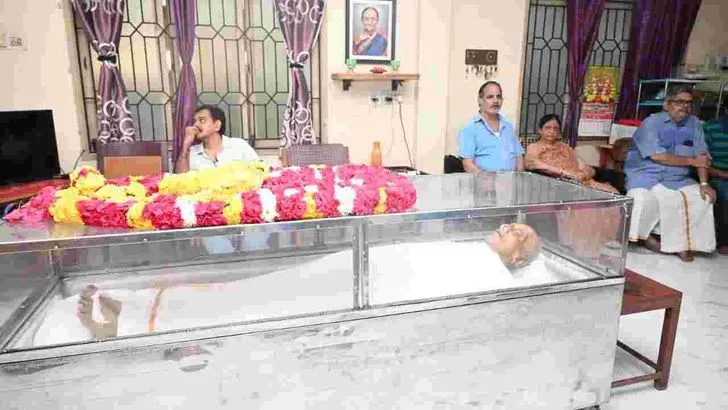 ప్రముఖ దర్శకుడు సింగీతం శ్రీనివాసరావు కన్నుమూత