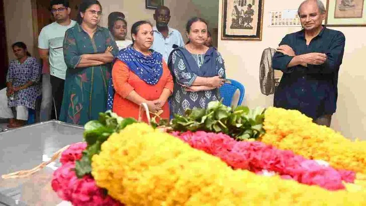 ప్రముఖ దర్శకుడు సింగీతం శ్రీనివాసరావు కన్నుమూత