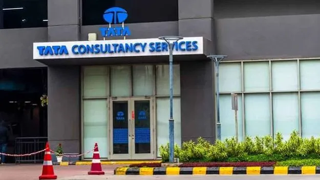 టీసీఎస్‌ చేతికి బెస్ట్‌ బయ్‌ జీసీసీ