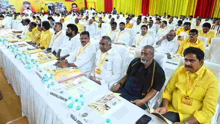 టీడీపీ లీడర్‌షిప్ కాంక్లేవ్.. పసుపు తమ్ముళ్లకు కీలక అంశాలపై సీఎం చంద్రబాబు దిశానిర్దేశం