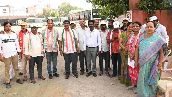 గుర్తింపు సంఘం ఎన్నికల పోలింగ్.. ఓటు హక్కు వినియోగించుకుంటున్న ఆర్టీసీ కార్మికులు