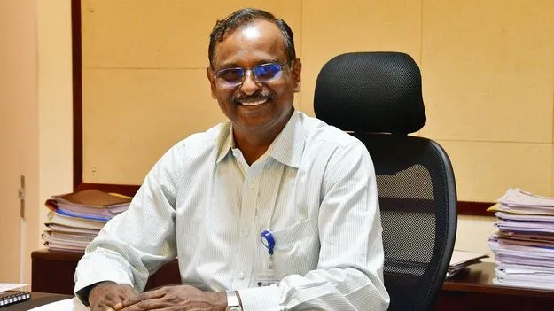 GSLV-F17 ప్రయోగం.. విజయవంతం కావాలని ఇస్రో చైర్మన్‌ ప్రత్యేక పూజలు