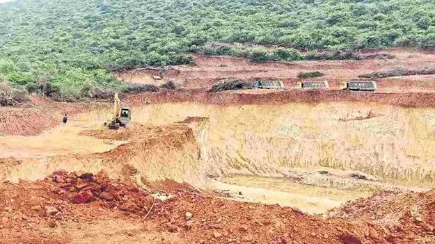 పంచదార్ల కొండపైతవ్వకాలు బంద్‌!