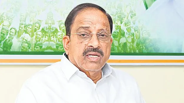 పశుగ్రాసం కొరత రానియొద్దు: తుమ్మల