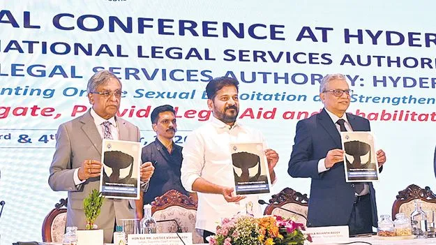 పిల్లల ఆన్‌లైన్‌ భద్రతకు ప్రత్యేక సేఫ్టీ ఫ్రేమ్‌వర్క్‌.. అధికారులకు సీఎం రేవంత్‌రెడ్డి ఆదేశం