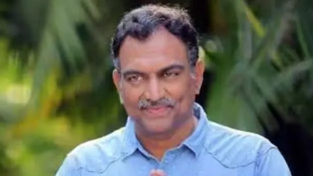 వీరమాచినేని రామకృష్ణపై క్రిమినల్‌ కేసు