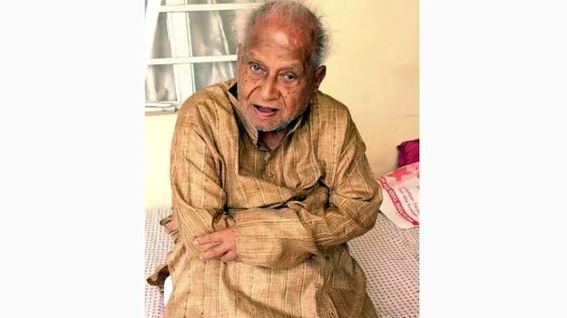 300 ఎన్నికల్లో పోటీ చేసిన ‘ధర్తీ పకడ్‌’ మృతి
