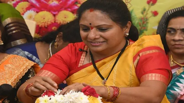 మహిళలు, బహుజనుల కోసం పనిచేస్తా: కవిత 