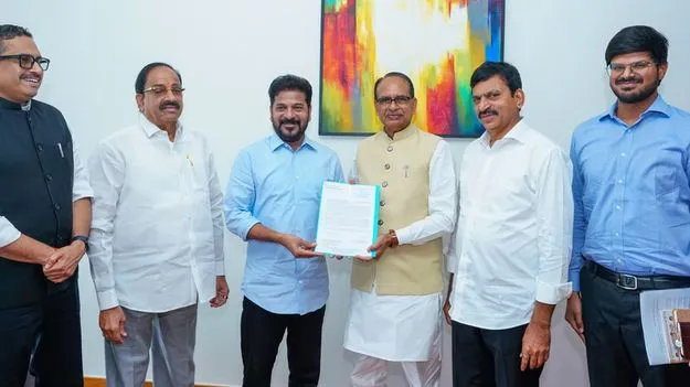 తెలంగాణకు 9.56 లక్షల ఇళ్లు