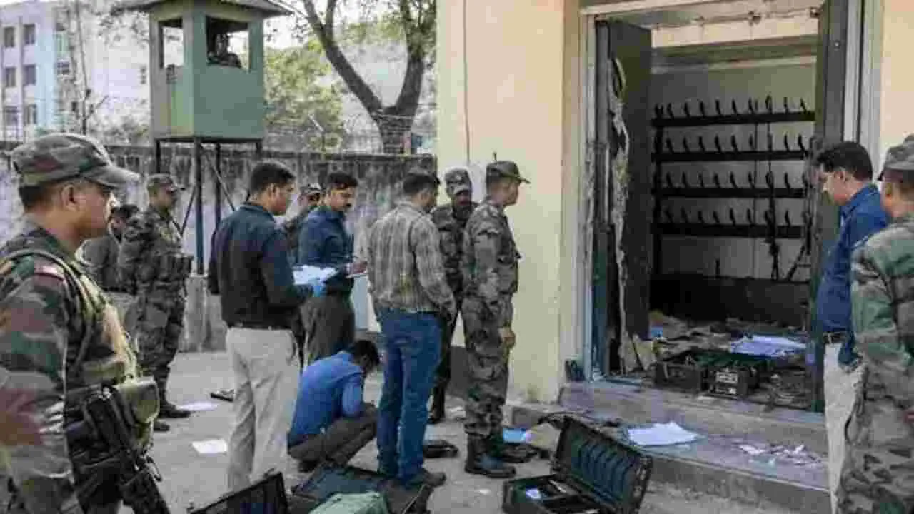 ఆయుధాల చోరీ కేసులో సీన్‌ రీకన్‌స్ట్రక్షన్‌