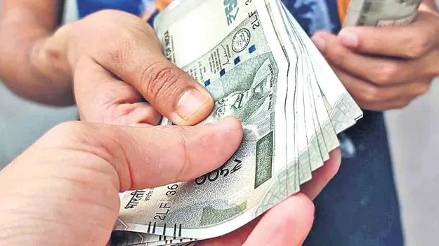 పౌరసరఫరాల్లో వసూళ్ల దందా!