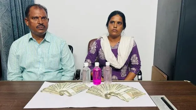 ఏసీబీ వలలో మొయినాబాద్‌ టౌన్‌ప్లానింగ్‌ అధికారి