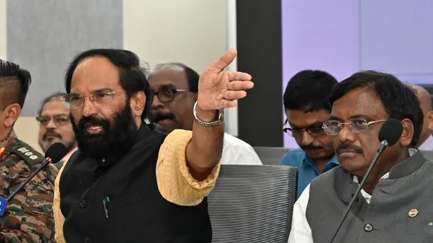 బీఆర్‌ఎస్‌ నేతలకు బుర్ర లేదు