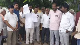 ఎర్రవల్లి రైతులకు నోటీసులు
