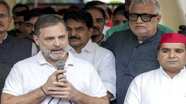 ఐడీబీఐ విక్రయంపై రగడ!