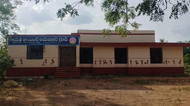 మూతబడ్డా మాయ చేస్తున్నరు!