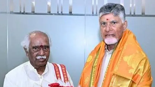 అలయ్‌ బలయ్‌కు రండి: బాబుకు దత్తన్న ఆహ్వానం