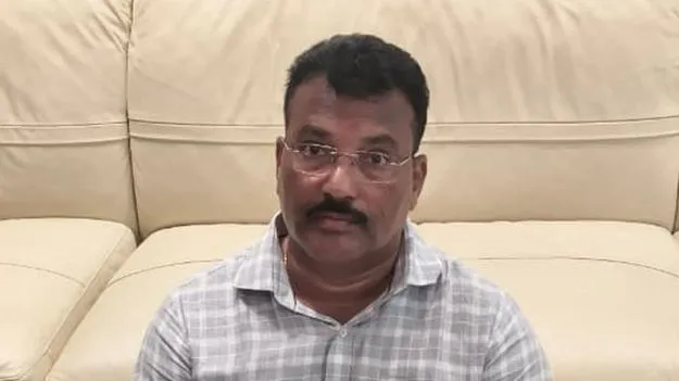 ఆర్‌ అండ్‌ బీ మాజీ సీఈ మోహన్‌ నాయక్‌పై ఈడీ నజర్‌