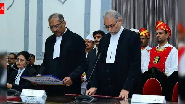 హైకోర్టు జడ్జిగా జస్టిస్‌ వినోద్‌కుమార్‌ ప్రమాణస్వీకారం 