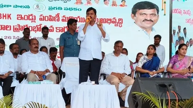 ఇందిరమ్మ ఇళ్ల మంజూరు నిరంతర ప్రక్రియ