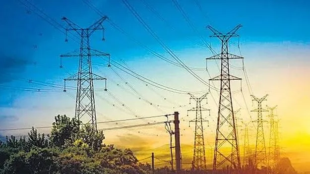 రైతు డిస్కంకు ఆస్తులు, ఉద్యోగుల బదిలీ