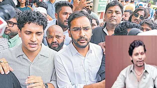 ఢిల్లీలో ‘బొద్దింకల’ హల్‌చల్‌ 
