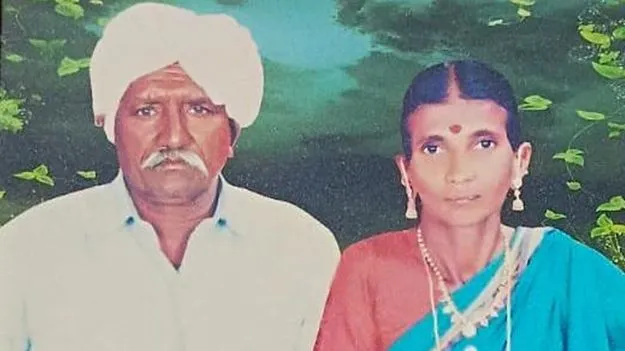 ముగ్గురు కొడుకులున్నా.. మెతుకు కరువై.. వృద్ధ జంట ఆత్మహత్య