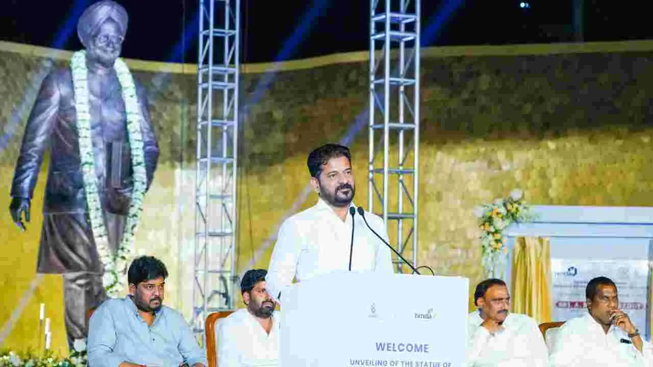 మన్మోహన్‌ సింగ్‌కు భారతరత్న ఇవ్వాలి