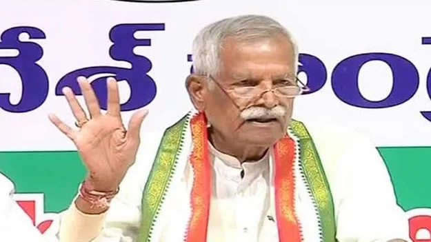 సెంటిమెంట్‌తో   వేల కోట్లు దోచుకున్న   కేసీఆర్‌ కుటుంబం