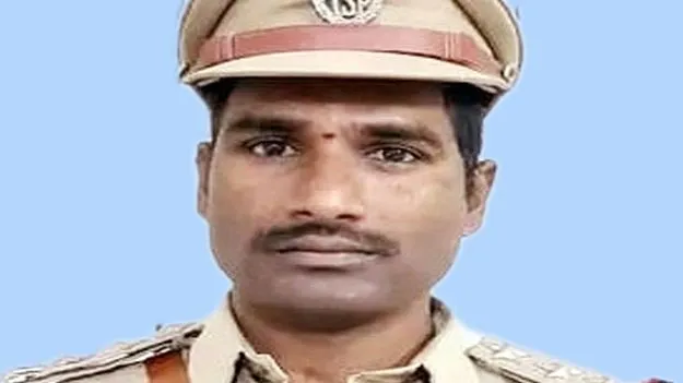పెళ్లైన విషయం దాచి.. పెళ్లి చేసుకుంటానని నమ్మించి