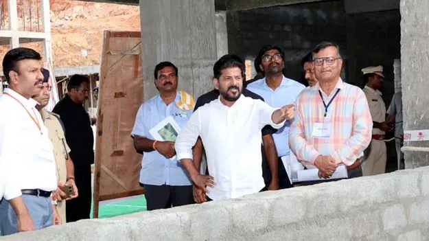 ఇలాగైతే పనులు ఎలా పూర్తవుతాయి?