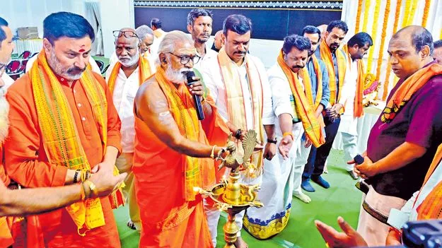 శబరిమల విశిష్టతను కాపాడుకోవాలి 