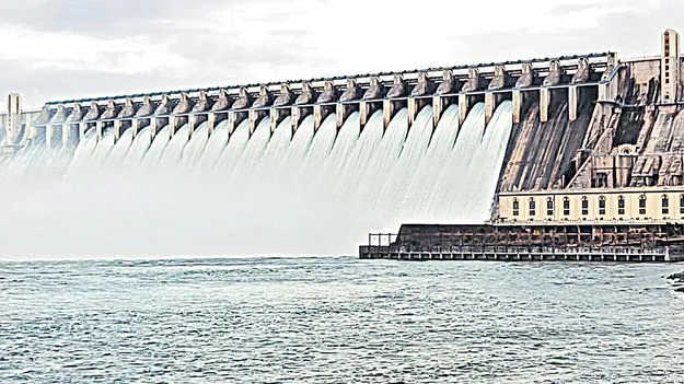 ఏపీకి ఎంతిస్తే..మాకూ అంతే నీరివ్వాలి!