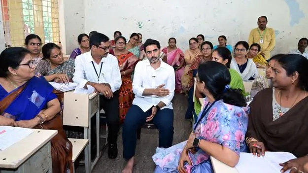 మార్పు కోసం రాజకీయాల్లోకి రండి