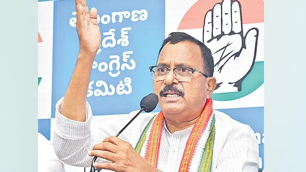 గీత దాటితే వేటే.. కూతురి వ్యాఖ్యల్ని సురేఖ ఖండించాల్సింది: మల్లు రవి