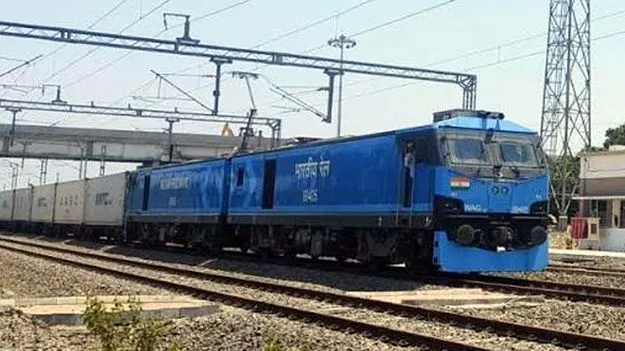 రైళ్లలో మరింత భద్రంగా సరకు రవాణా