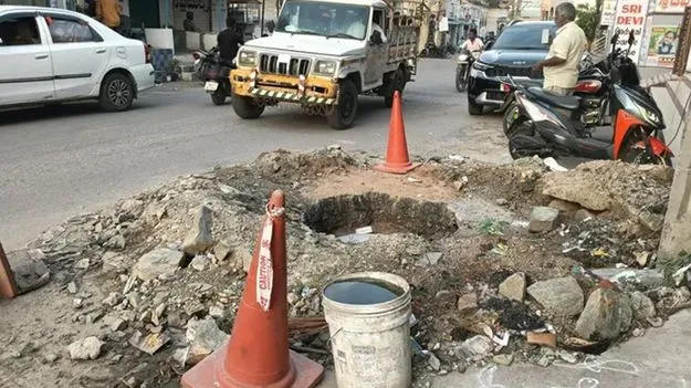 గుంత తవ్వుతుంటే కేబుల్‌ తెగిందా జైలుకే..!
