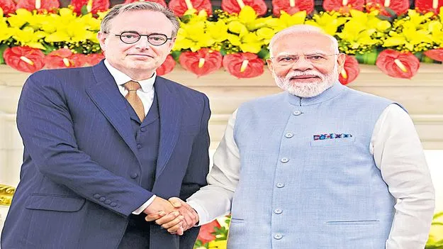 మోదీకి ‘ఇండియా గేట్‌’   చాక్లెట్‌ ఇవ్వాలనుకున్నా..