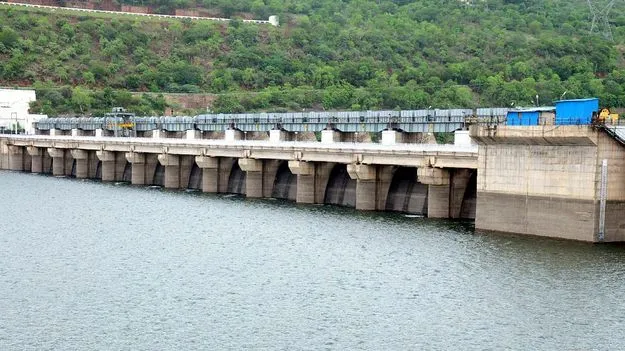 శ్రీశైలంలో 166 టీఎంసీలు